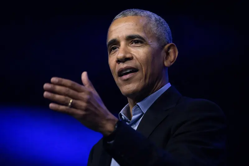 Obama Slams Social Media “Clown Show” in First Remarks Since Trump Video Controversy